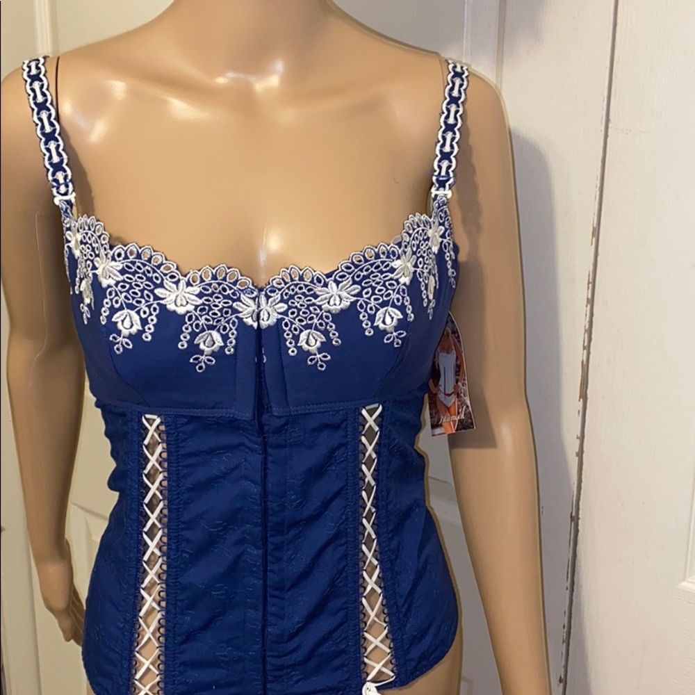 Dream Girl String Tie Corset Small NWT